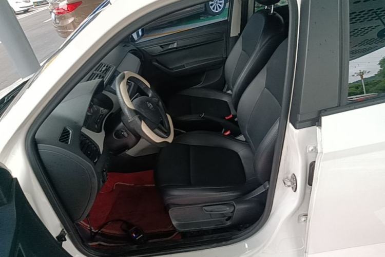 Used Skoda Fabia 2015 1.4L Automatic Front-Drive Model Left Front Seat