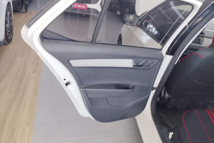 Used Skoda Fabia 2015 1.6L Automatic Sport Edition Left Rear Door Interior