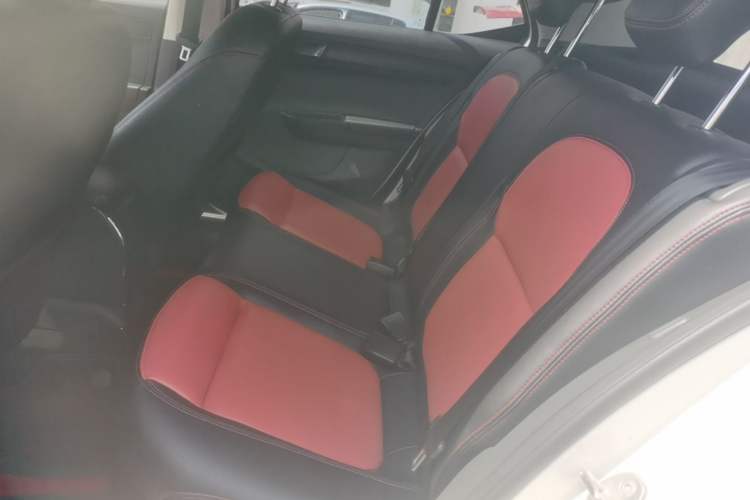 Used Skoda Fabia 2015 1.4L Automatic Front-Drive Model Left Rear Seat