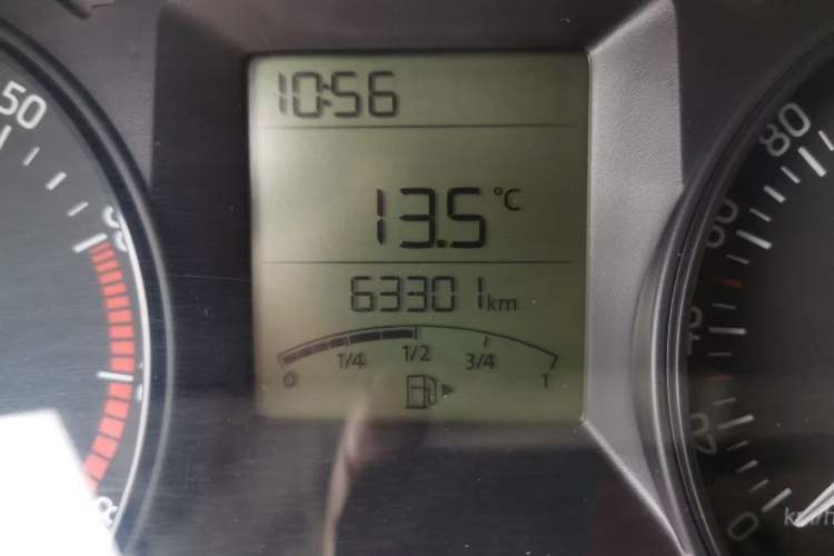 Used Skoda Fabia 2015 1.4L Manual Front-Wheel Drive Model Odometer Close Up
