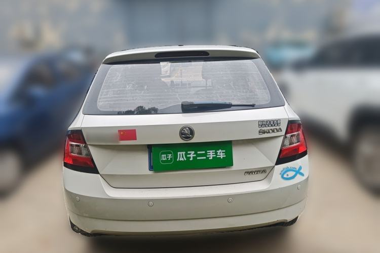 Used Skoda Fabia 2015 1.4L Automatic Front-Drive Model Rear