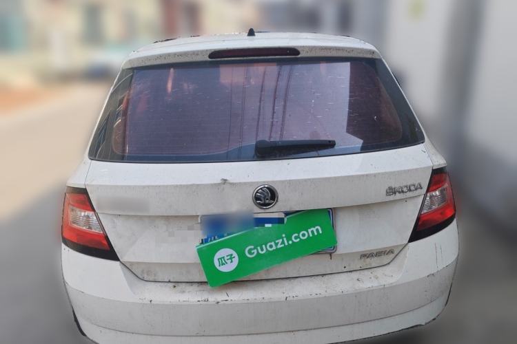 Used Skoda Fabia 2015 1.4L Manual Front-Wheel Drive Model Rear