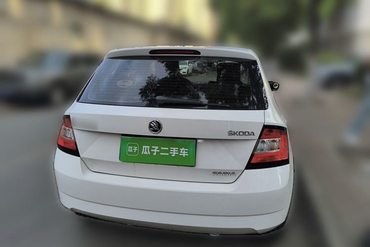 Used Skoda Fabia 2015 1.4L Manual Front-Wheel Drive Model Rear