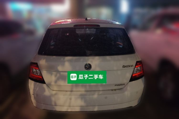 Used Skoda Fabia 2015 1.4L Manual Front-Wheel Drive Model Rear