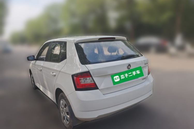 Used Skoda Fabia 2015 1.4L Manual Front-Wheel Drive Model Rear Left 45 Deg