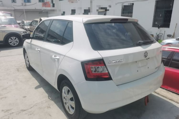 Used Skoda Fabia 2015 1.4L Automatic Front-Drive Model Rear Left 45 Deg