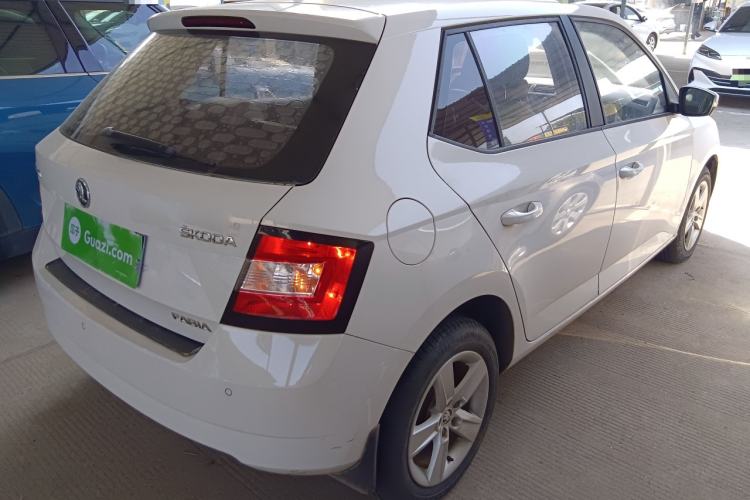 Used Skoda Fabia 2015 1.6L Automatic Chuanxing Edition Rear Right 45 Deg