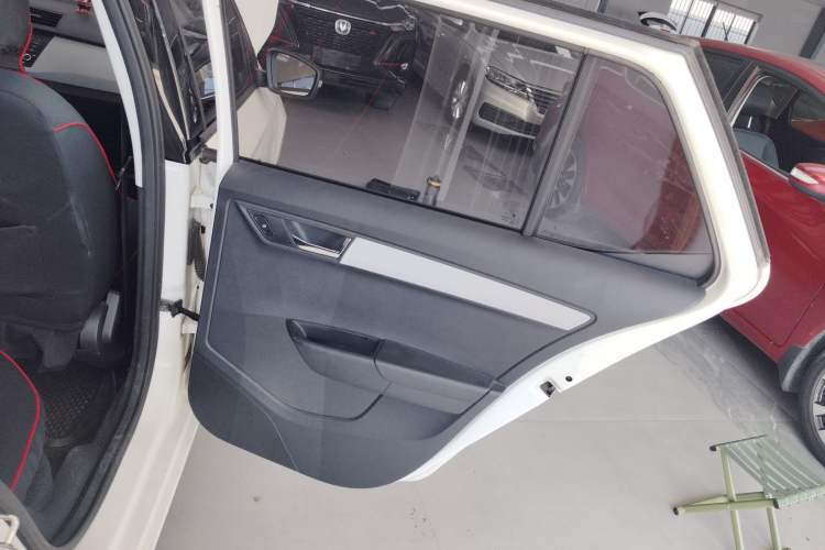 Used Skoda Fabia 2015 1.6L Automatic Sport Edition Right Rear Door Interior
