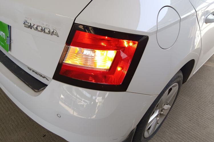 Used Skoda Fabia 2015 1.6L Automatic Chuanxing Edition Right Rear Taillight