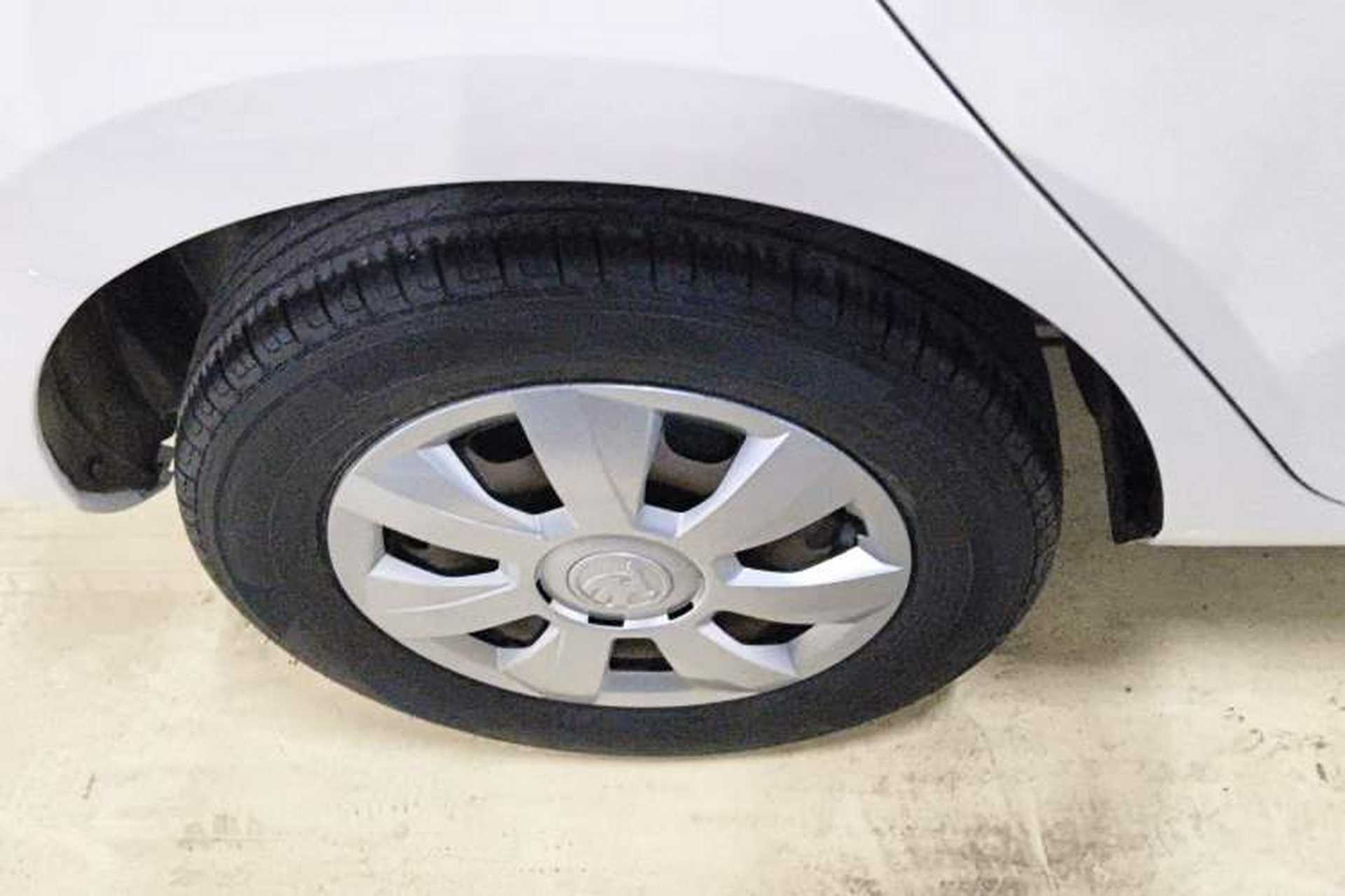Used Skoda Fabia 2015 1.4L Automatic Front-Drive Model Right Rear Wheel Hub