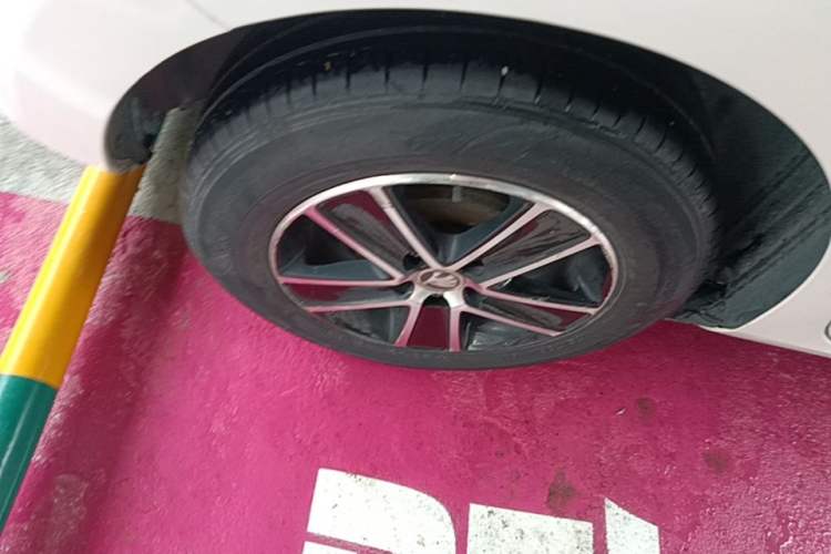 Used Skoda Fabia 2015 1.4L Automatic Front-Drive Model Right Rear Wheel Hub