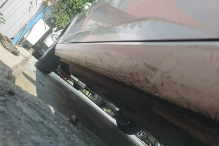 Used Skoda Fabia 2015 1.4L Automatic Front-Drive Model Right Side Sill