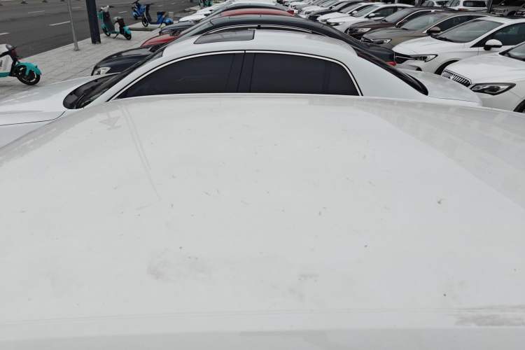 Used Skoda Fabia 2015 1.4L Automatic Front-Drive Model Roof