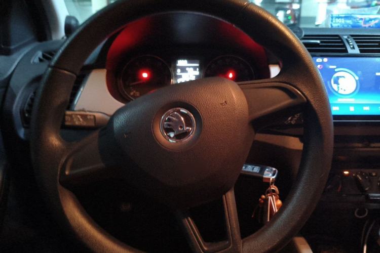 Used Skoda Fabia 2015 1.4L Manual Trend Edition Steering Wheel