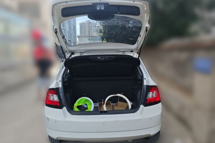 Used Skoda Fabia 2015 1.4L Automatic Chuanxing Edition Trunk