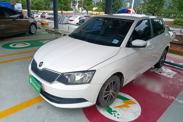Used Skoda Fabia 2015 1.4L Automatic Front-Drive Model