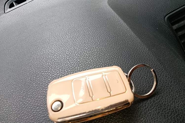 Used Skoda Fabia 2015 1.4L Automatic Front-Drive Model Vehicle Key