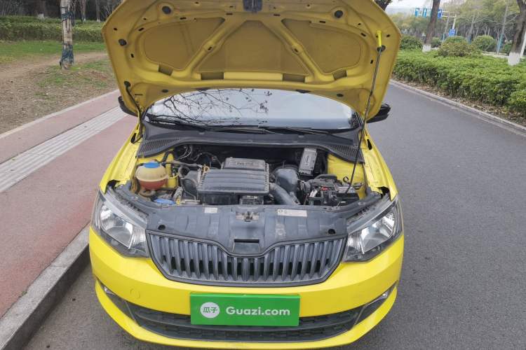 Used Skoda Fabia 2015 1.6L Automatic Sport Edition Engine Bay