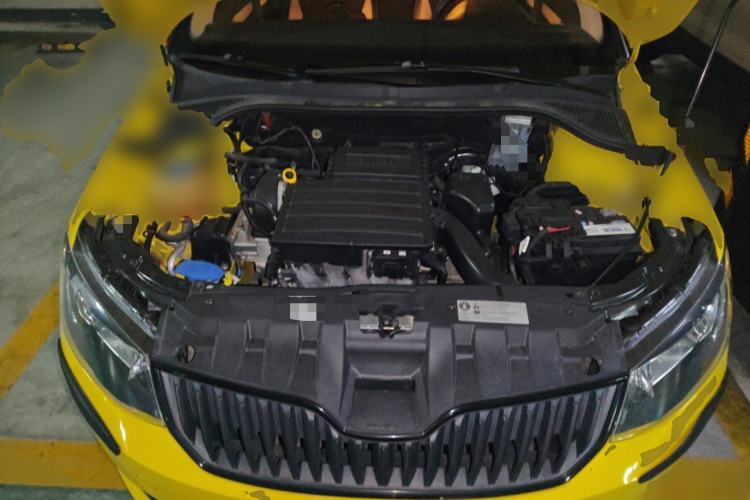 Used Skoda Fabia 2015 1.6L Automatic Sport Edition Engine Bay