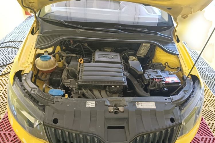 Used Skoda Fabia 2015 1.6L Automatic Sport Edition Engine Bay
