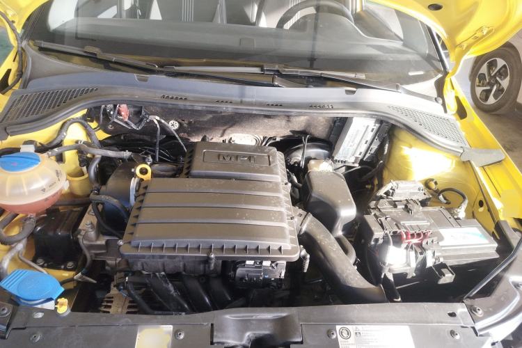 Used Skoda Fabia 2015 1.6L Automatic Sport Edition Engine Bay