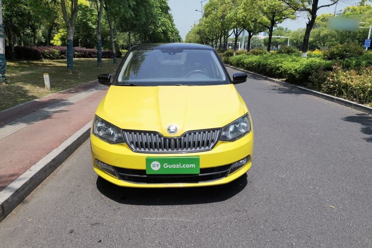Used Skoda Fabia 2015 1.6L Automatic Sport Edition Exterior 1