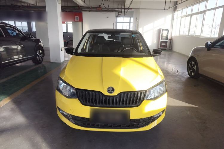 Used Skoda Fabia 2015 1.6L Automatic Sport Edition Exterior 1