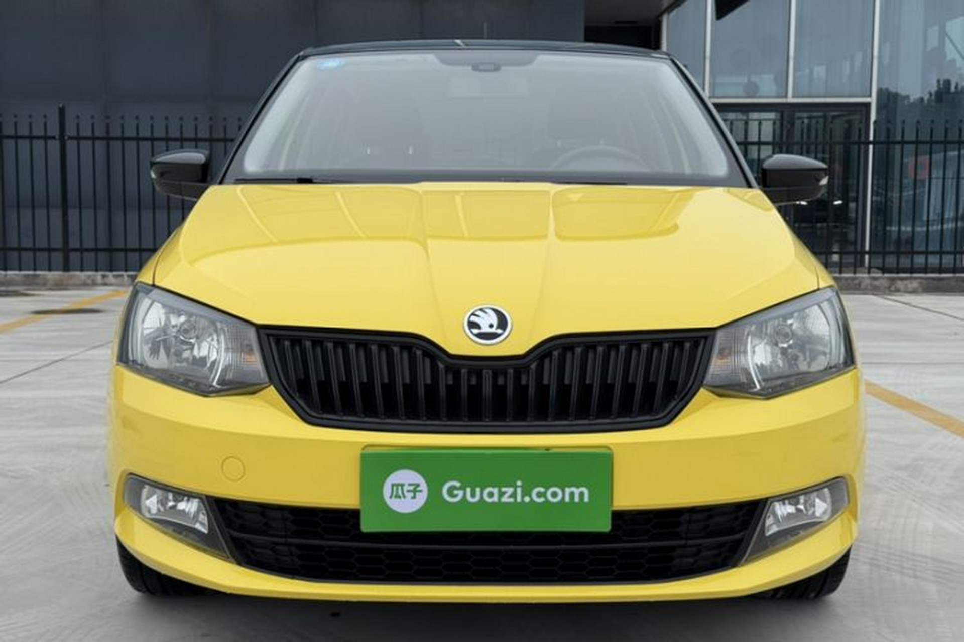 Used Skoda Fabia 2015 1.6L Automatic Sport Edition Exterior 10