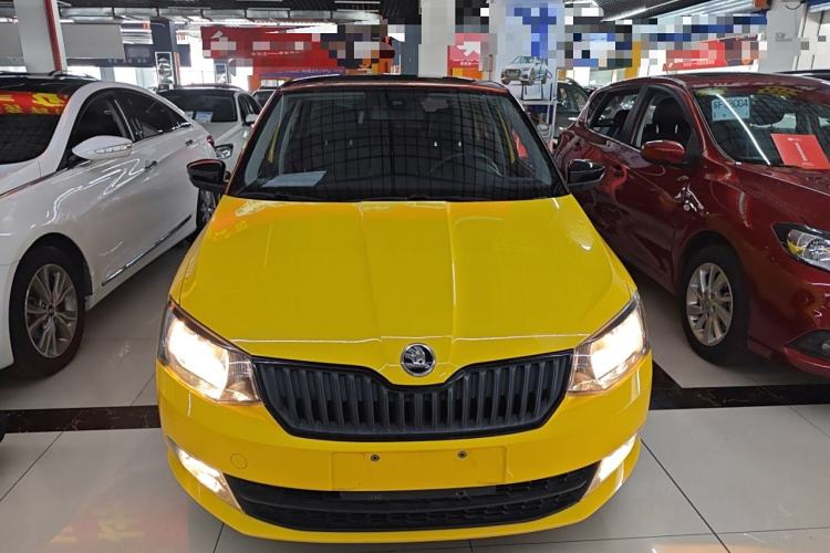 Used Skoda Fabia 2015 1.6L Automatic Sport Edition Front
