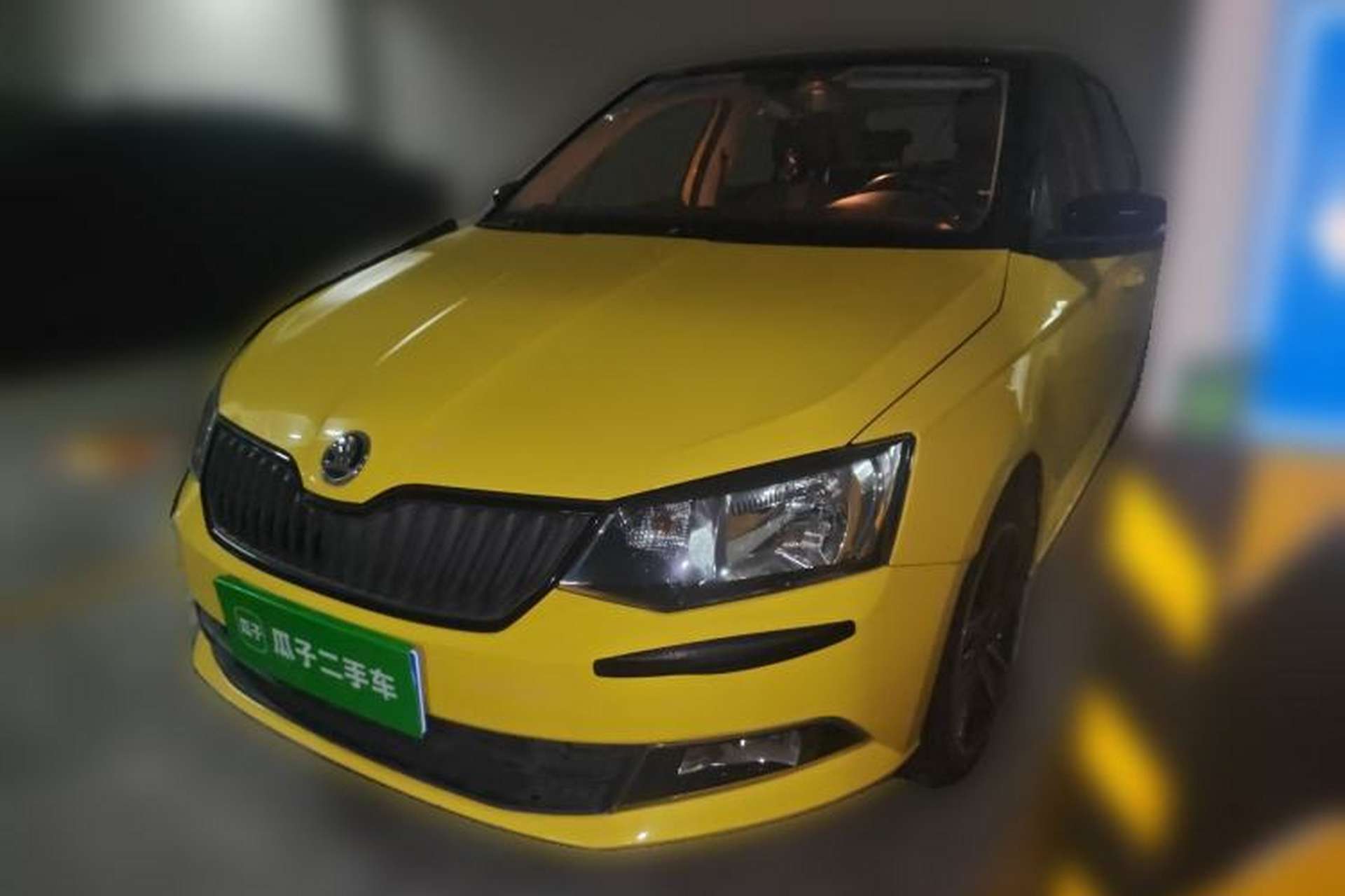 Used Skoda Fabia 2015 1.6L Automatic Sport Edition Front Left 45 Deg