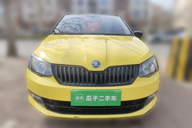 Used Skoda Fabia 2015 1.6L Automatic Sport Edition Front