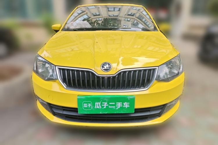 Used Skoda Fabia 2015 1.6L Automatic Smart Drive Edition Front