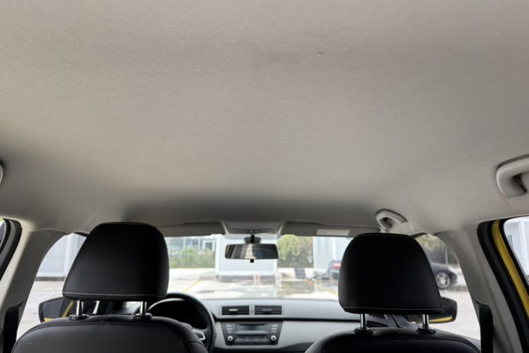 Used Skoda Fabia 2015 1.6L Automatic Sport Edition Headliner