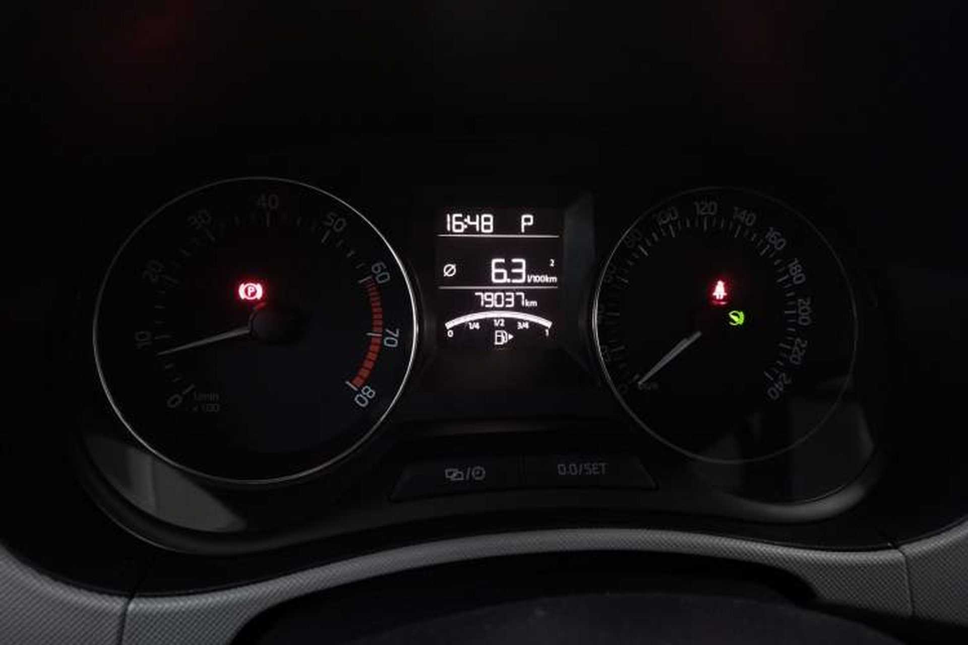 Used Skoda Fabia 2015 1.6L Automatic Sport Edition Instrument Cluster