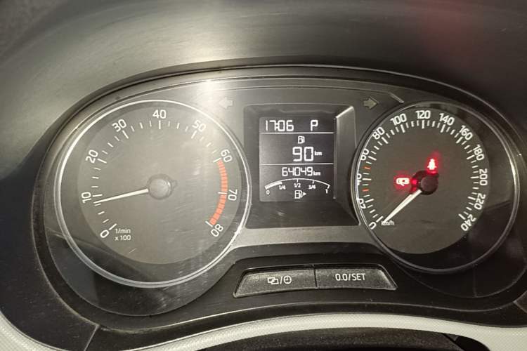 Used Skoda Fabia 2015 1.6L Automatic Sport Edition Instrument Cluster