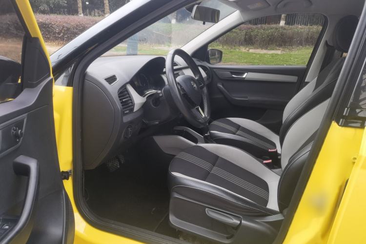 Used Skoda Fabia 2015 1.6L Automatic Sport Edition Interior 1