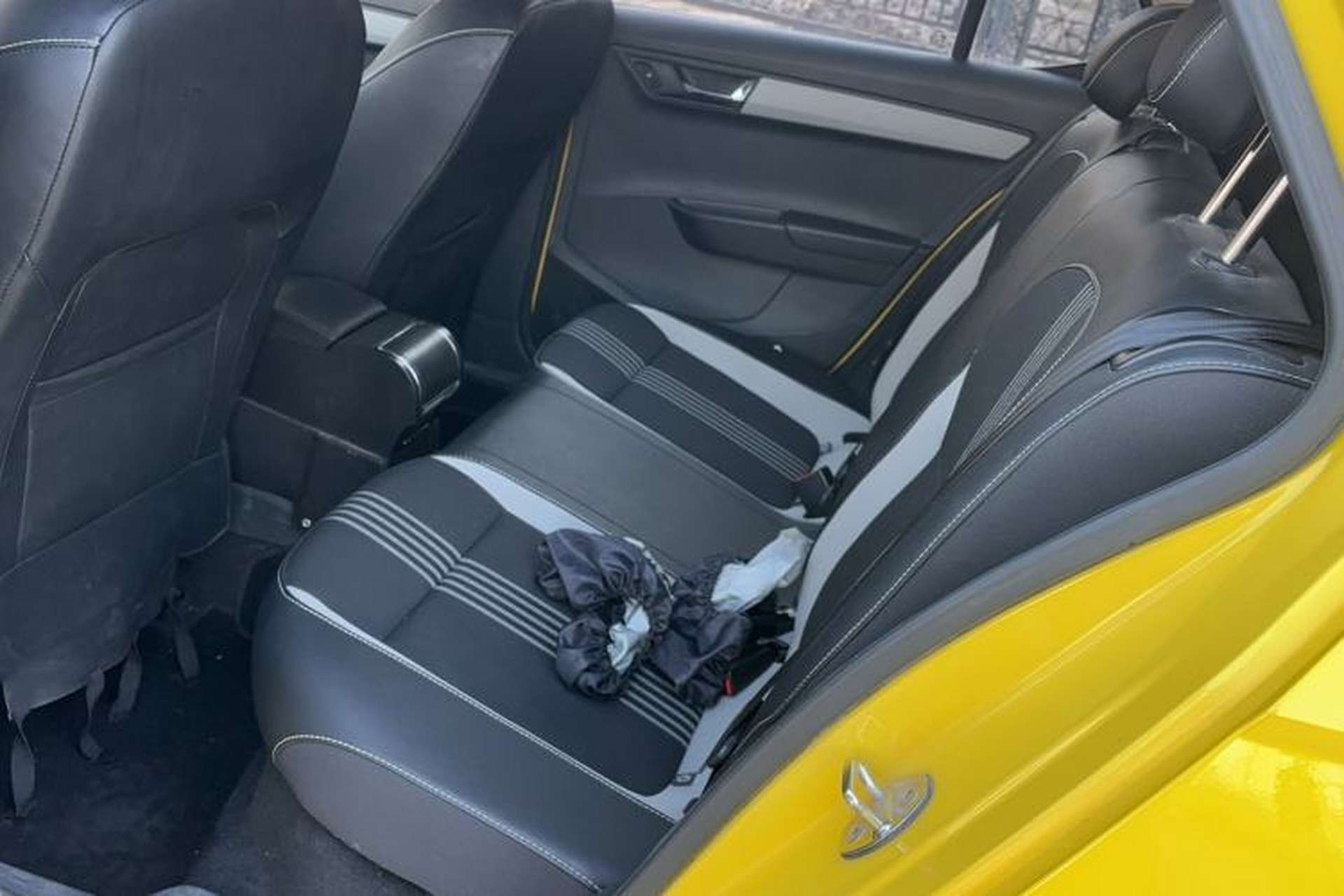 Used Skoda Fabia 2015 1.6L Automatic Sport Edition Interior 3