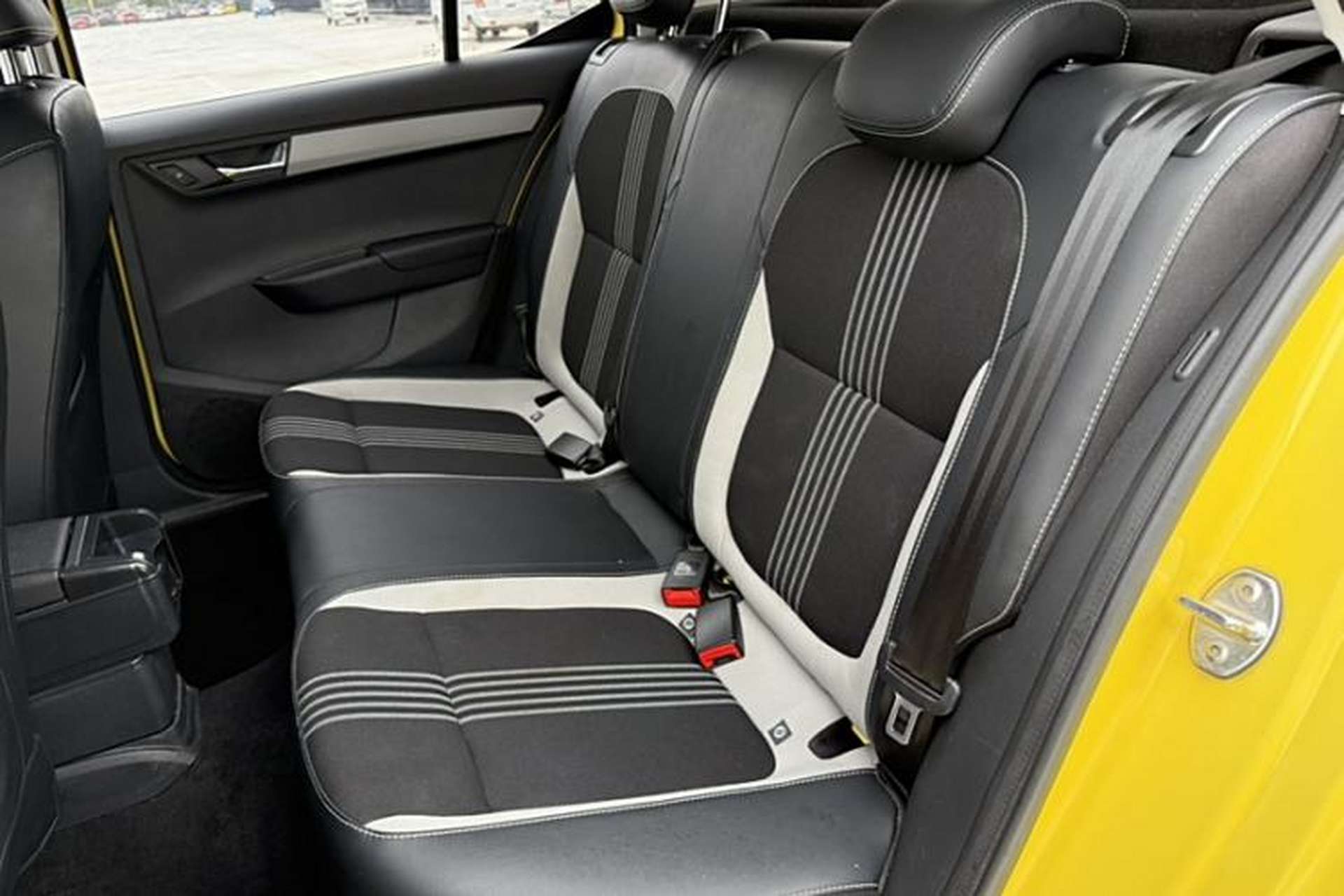 Used Skoda Fabia 2015 1.6L Automatic Sport Edition Interior 3