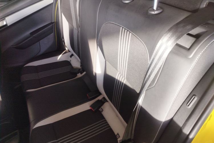 Used Skoda Fabia 2015 1.6L Automatic Sport Edition Interior 4