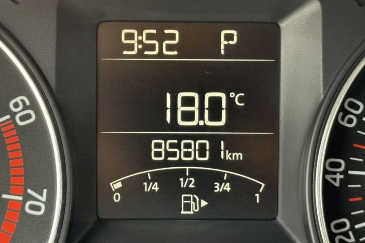 Used Skoda Fabia 2015 1.6L Automatic Sport Edition Odometer Close Up