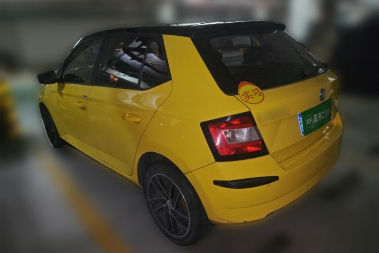Used Skoda Fabia 2015 1.6L Automatic Sport Edition Rear Left 45 Deg