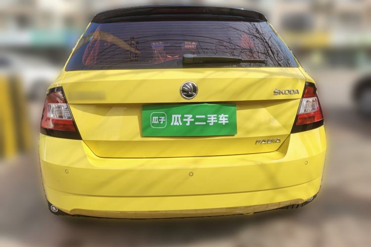 Used Skoda Fabia 2015 1.6L Automatic Sport Edition Rear