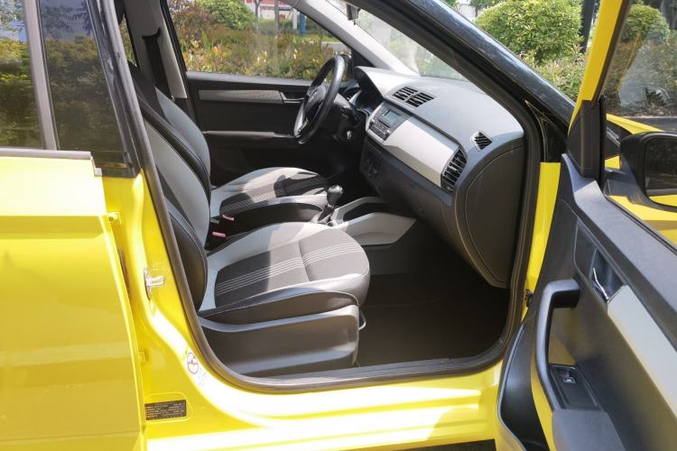 Used Skoda Fabia 2015 1.6L Automatic Sport Edition Right Front Seat
