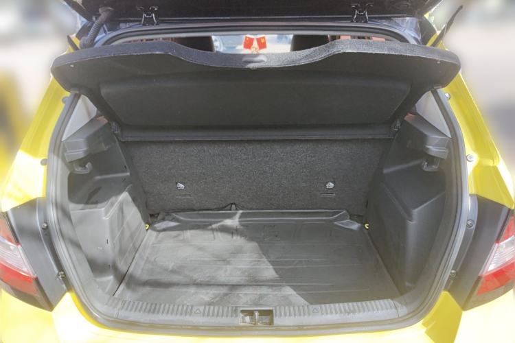 Used Skoda Fabia 2015 1.6L Automatic Sport Edition Trunk