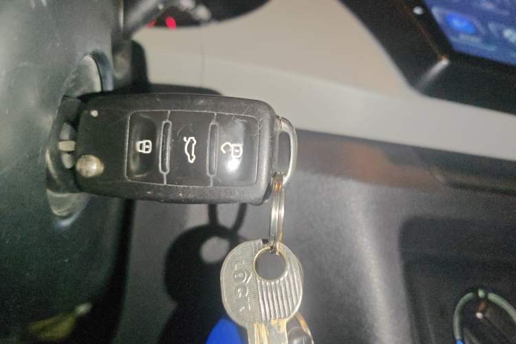 Used Skoda Fabia 2015 1.6L Automatic Sport Edition Vehicle Key