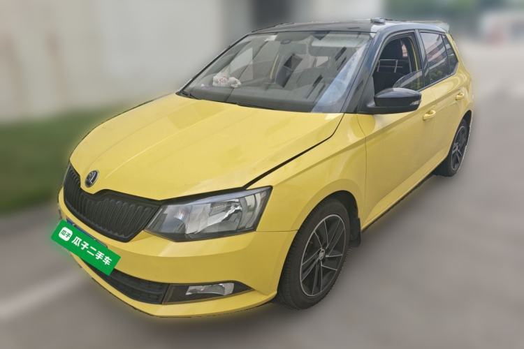 Skoda Fabia 2015 1.6L Automatic Chuanxing Edition usado Guazi used car, China used car export, Used car for sale, Used cars, Cheapest cars for sale
