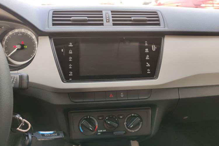 Used Skoda Fabia 2016 1.4L Automatic Car Enjoy Edition Audio And AC Panel