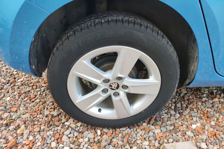Used Skoda Fabia 2016 1.4L Automatic Car Enjoy Edition Exterior 5