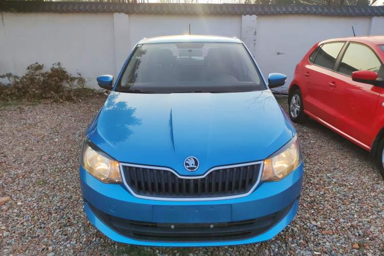 Used Skoda Fabia 2016 1.4L Automatic Car Enjoy Edition Front