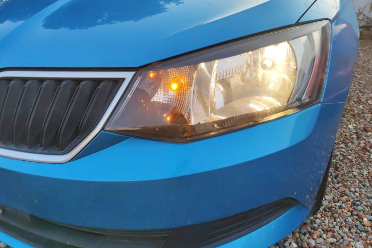 Used Skoda Fabia 2016 1.4L Automatic Car Enjoy Edition Left Front Headlight